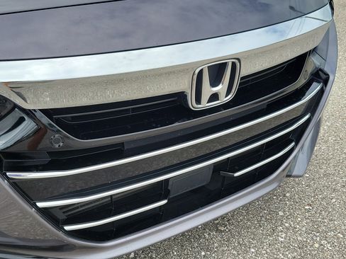 Used 2021 Honda Accord Touring image 13