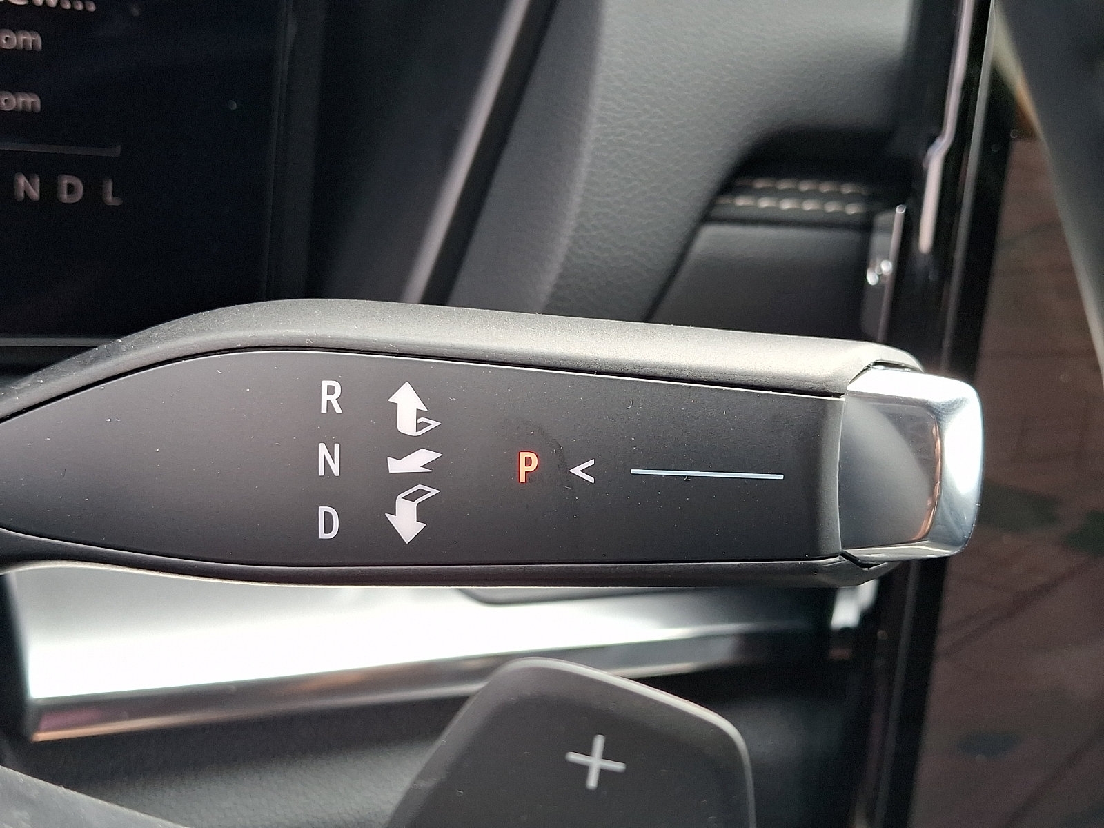 New 2027 GMC Terrain Elevation w/ Elevation Premium Package AWD/4WD image 7