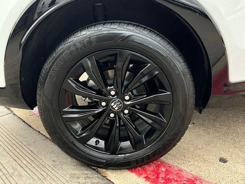 Used 2025 Buick Envista Sport Touring image 9