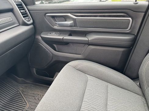 Used 2022 RAM 1500 Big Horn AWD/4WD image 11