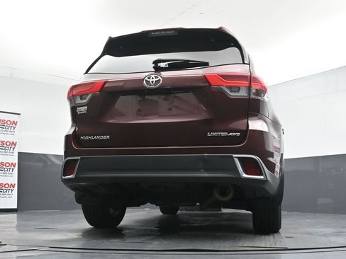 Used 2018 Toyota Highlander Limited Platinum AWD/4WD image 23