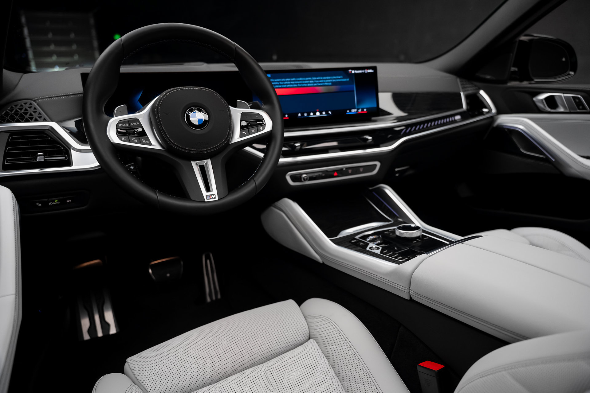 Used 2026 BMW X6 M60i AWD/4WD image 2