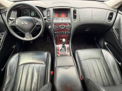 Used 2017 INFINITI QX50 2WD w/ Premium Plus Package image 16