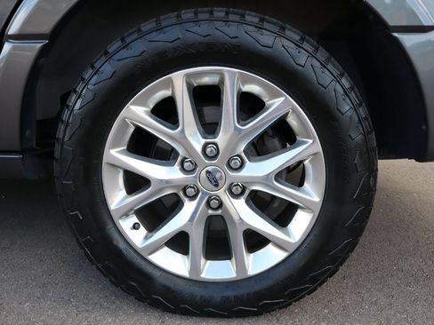 Used 2015 Ford Expedition Limited w/ Equipment Group 301A AWD/4WD image 44