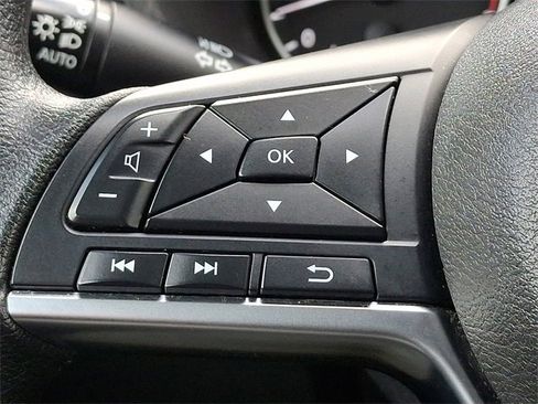 Used 2023 Nissan Sentra SV image 21