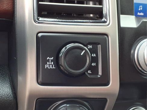 Used 2020 Ford F150 Platinum w/ Equipment Group 701A Luxury AWD/4WD image 25