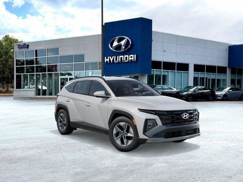New 2026 Hyundai Tucson SEL Plus FWD image 2