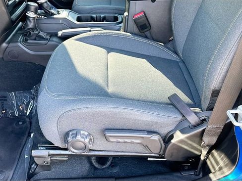 Used 2024 Jeep Wrangler Sport S image 18