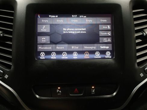 Used 2021 Jeep Cherokee Latitude Lux AWD/4WD image 32