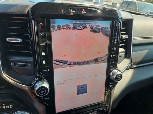 Used 2025 RAM 1500 Laramie image 15