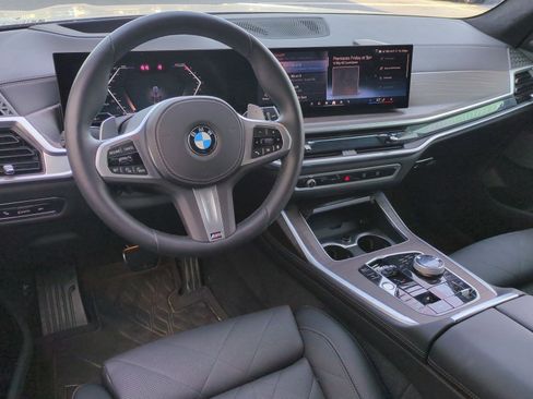Used 2026 BMW X7 xDrive40i w/ Executive Package AWD/4WD image 29