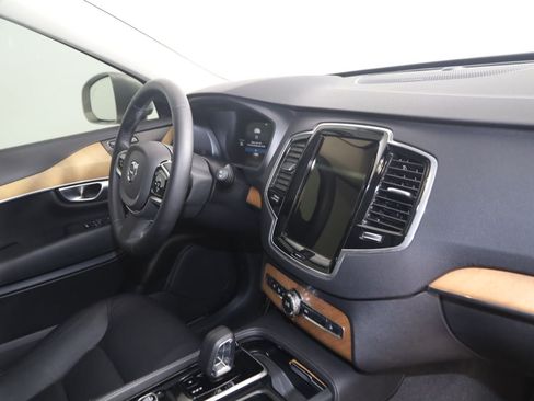 Used 2024 Volvo XC90 B6 Plus w/ Protection Package Premier AWD/4WD image 41