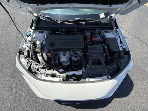 Used 2025 Honda Civic Sport image 25