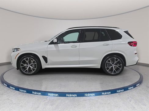 Certified 2026 BMW X5 xDrive50e w/ M Sport Package image 8