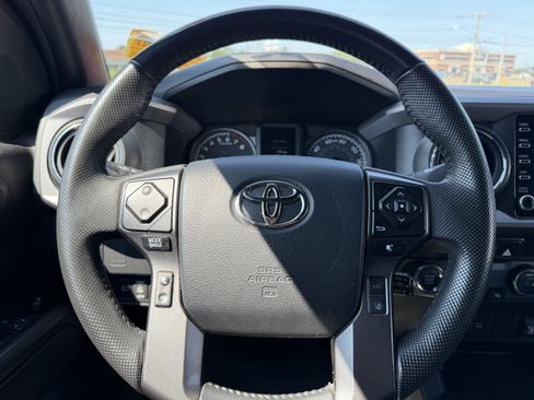 Used 2023 Toyota Tacoma TRD Sport AWD/4WD image 13