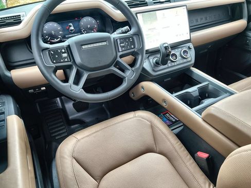 Used 2026 Land Rover Defender 110 S AWD/4WD image 13