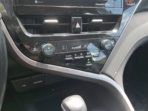 Used 2023 Toyota Camry XLE w/ Cold Weather Package image 17