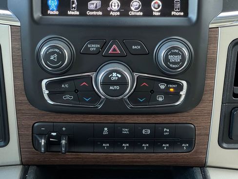 Used 2013 RAM 3500 Laramie w/ Cold Weather Group image 24