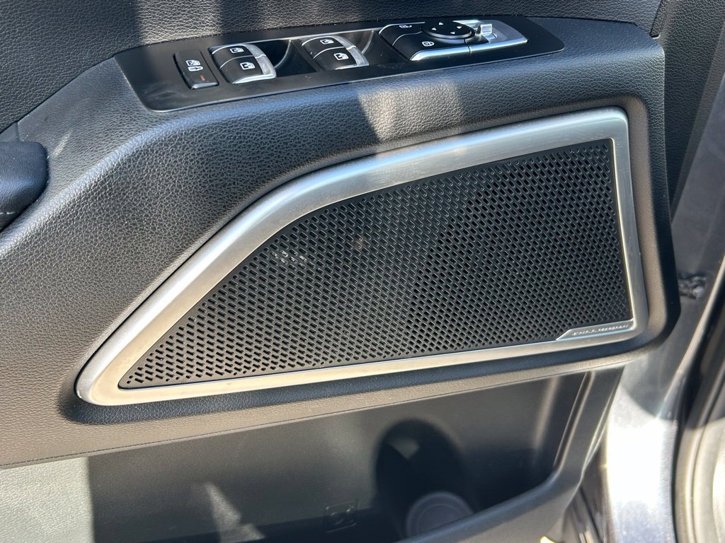 Used 2023 Kia Telluride LX FWD image 19