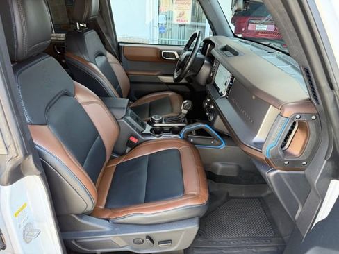 Used 2023 Ford Bronco Outer Banks image 43