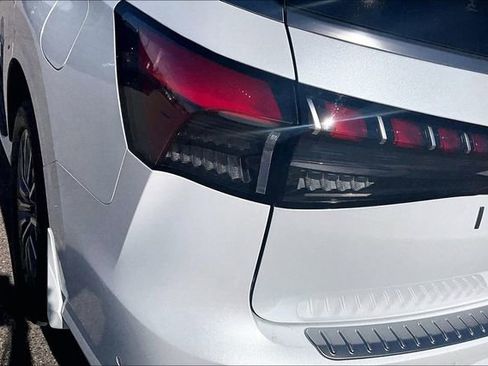 Used 2025 INFINITI QX80 Luxe w/ Exterior Package image 31