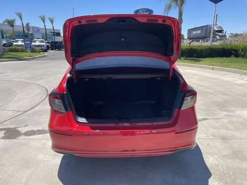 Used 2025 Honda Civic Sport image 26