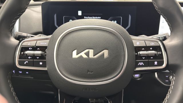 Used 2024 Kia Sorento SX AWD/4WD image 16