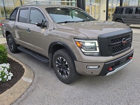 Used 2021 Nissan Titan PRO-4X w/ Pro-4x Convenience Package AWD/4WD image 1