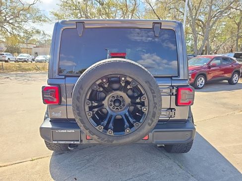 Certified 2021 Jeep Wrangler Unlimited Sport w/ Sun And Sound Package image 5