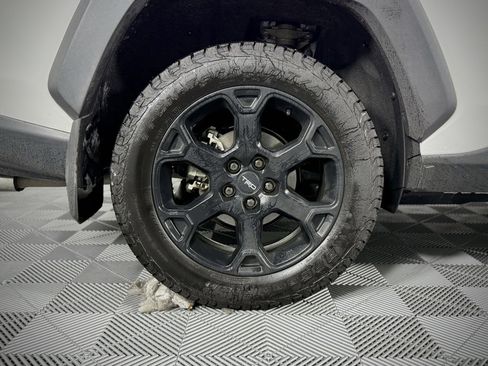 Used 2020 Toyota RAV4 TRD Off-Road image 19