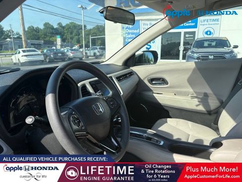 Used 2018 Honda HR-V EX image 7