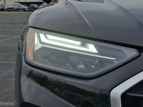 Used 2023 Audi Q5 2.0T Premium w/ Convenience Package image 8