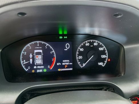 Certified 2026 Honda HR-V Sport image 28
