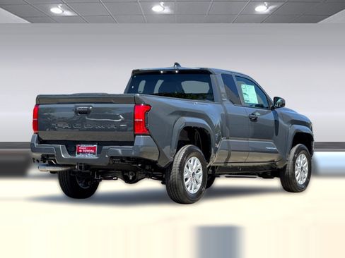 New 2026 Toyota Tacoma SR5 RWD image 8
