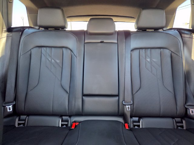 Used 2025 BMW X3 xDrive30i AWD/4WD image 13