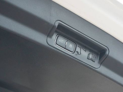 Used 2025 Ford Explorer ST-Line w/ Premium Package RWD image 15