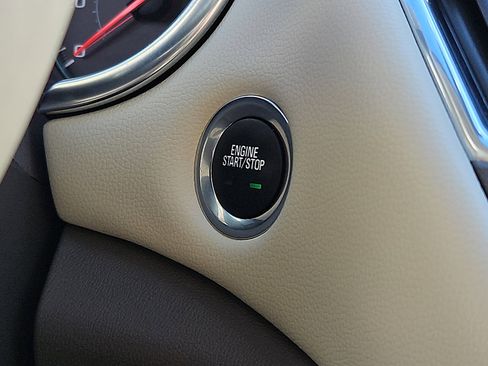 Used 2020 Chevrolet Malibu LT w/ Leather Package image 23