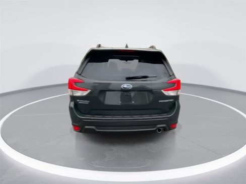 Used 2022 Subaru Forester Limited image 7