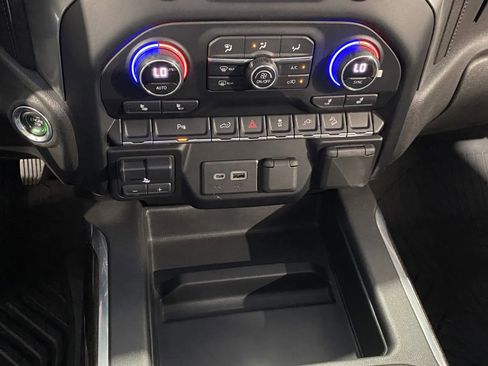 Used 2021 Chevrolet Silverado 1500 LT Trail Boss w/ LT Trail Boss Premium Package image 15