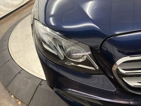 Used 2018 Mercedes-Benz E 300 image 10