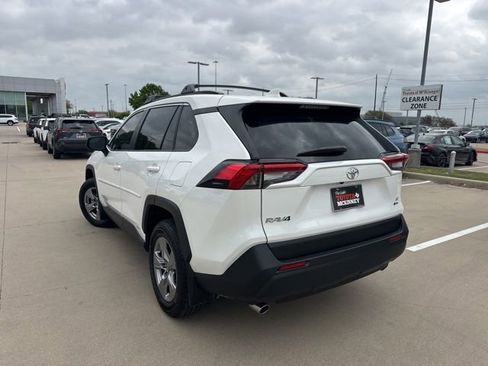 Used 2025 Toyota RAV4 LE image 4