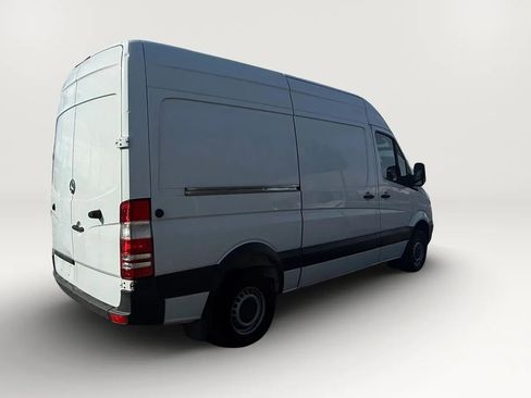 Used 2017 Mercedes-Benz Sprinter 2500 image 6