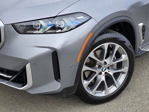 Used 2025 BMW X5 xDrive40i image 9