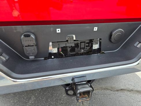Used 2025 Chevrolet Silverado 1500 LT AWD/4WD image 18