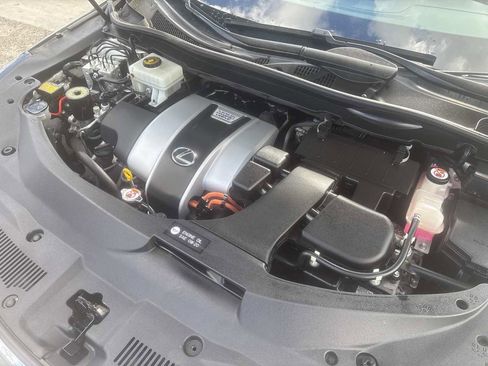 Used 2018 Lexus RX 450hL Premium image 40