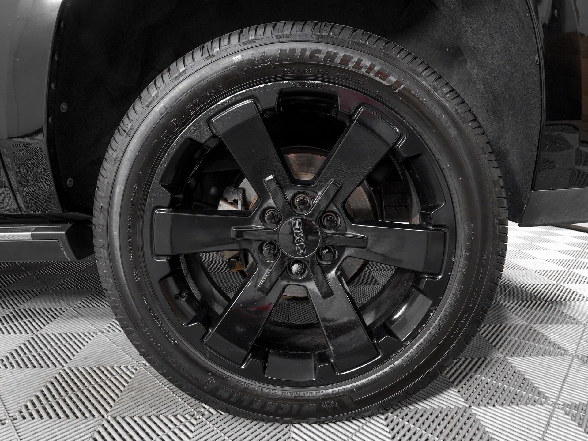 Used 2019 GMC Yukon XL Denali w/ Denali Ultimate Package RWD image 34