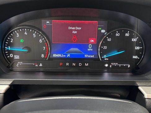 Used 2020 Ford Explorer XLT w/ Equipment Group 202A AWD/4WD image 24