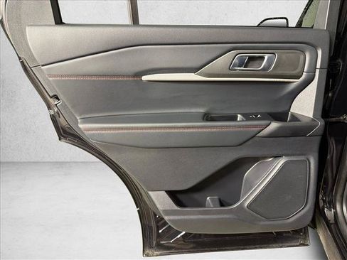 Used 2025 Ford Explorer ST-Line AWD/4WD image 23