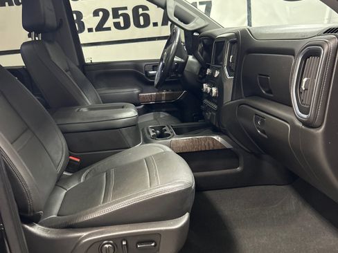 Used 2021 GMC Sierra 3500 Denali w/ Denali Black Diamond Edition AWD/4WD image 13