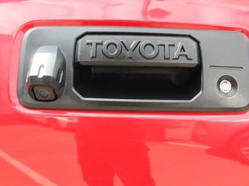 Certified 2021 Toyota Tacoma SR5 RWD image 24